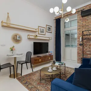 Dietla One Bedroom With Air Conditioning & Balcony By Renters Kraków